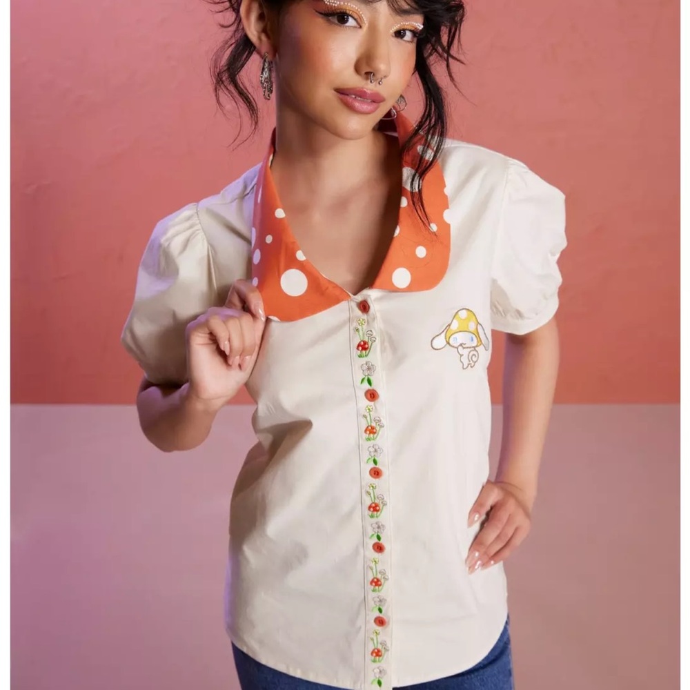 SANRIO x HOT TOPIC CINNAMOROLL MUSHROOM BUTTON DOWN XL